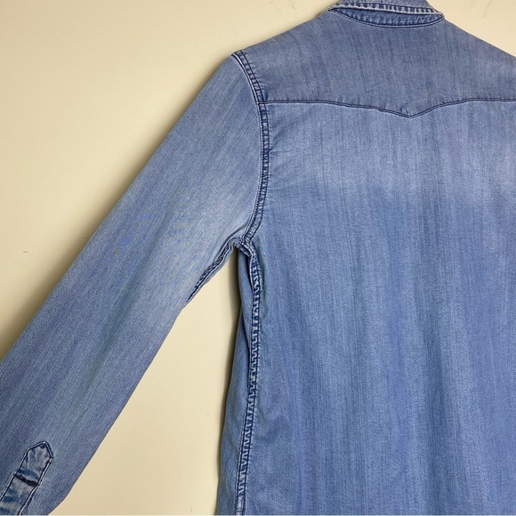 GAP Maternity Denim Womens Soft Distressed Button Up w/ pockets Size Small - Picture 8 of 11